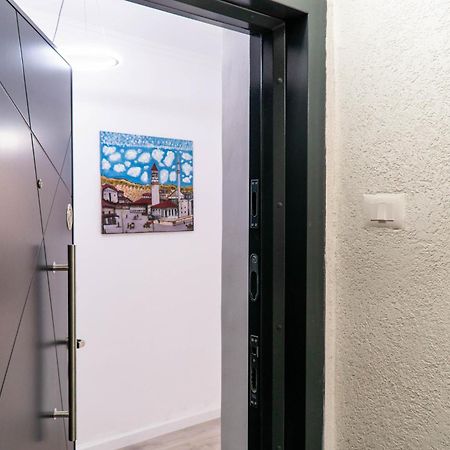 Signature Apartment 8 Tirana Exterior foto